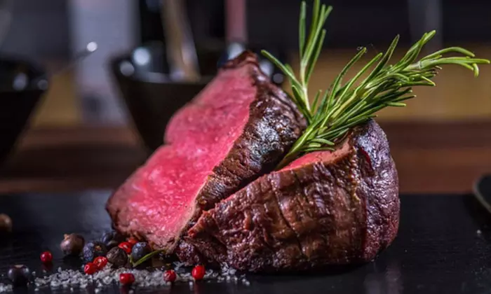 3-Gänge-Steak-Menü mit 900 Gramm saftigem Tomahawk für 2 o. 4 Personen