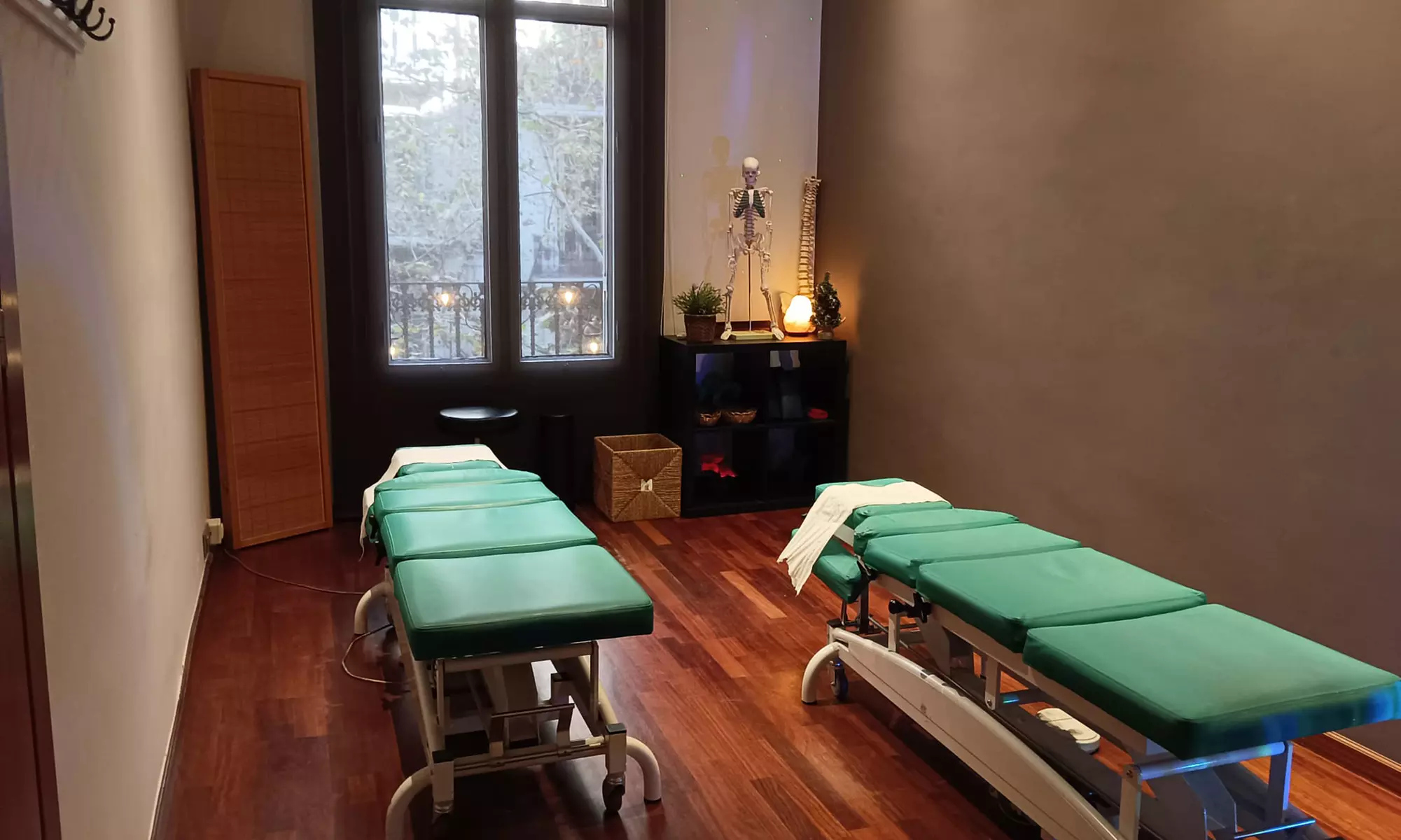 Masaje relajante, semidescontracturante o deportivo de 30 o 60 minutos