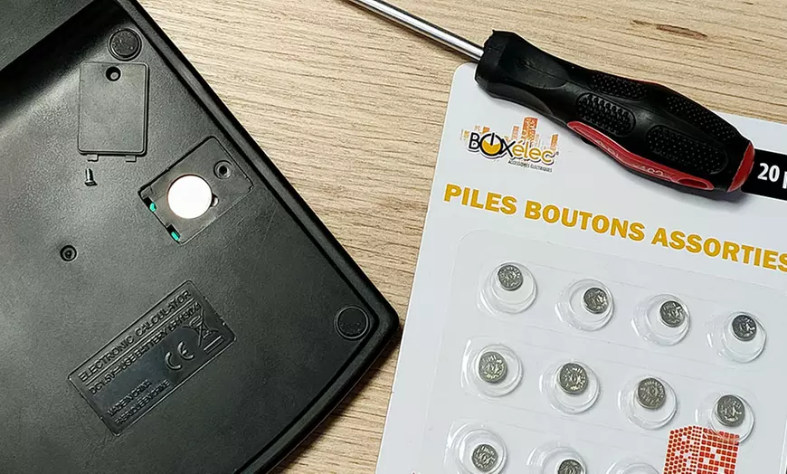 Image 5: 20-Pack of Assorted Button Cell Batteries