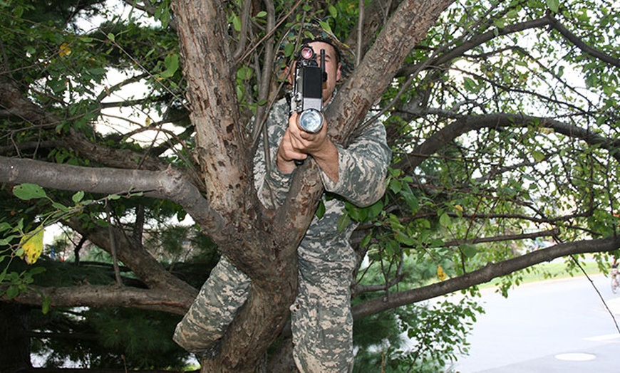 Image 7: Group Laser Tag