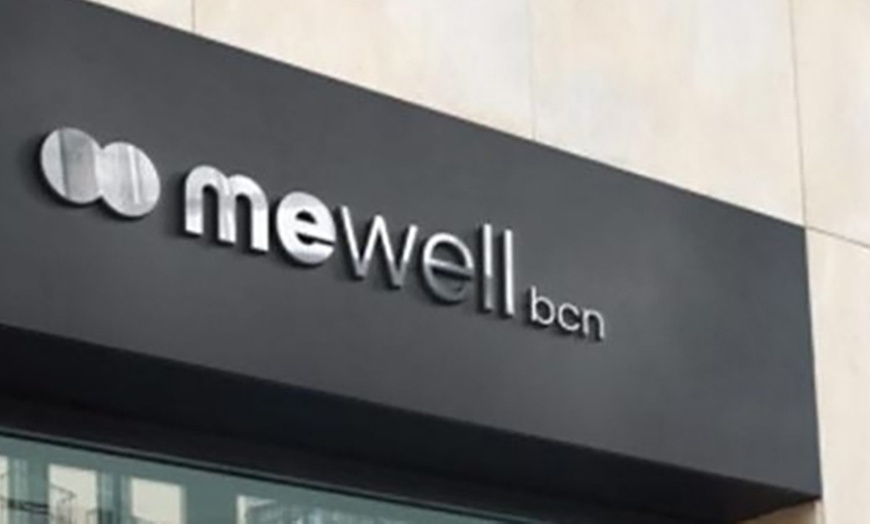 Image 7: 1 o 2 viales de 1 ml de relleno dérmico en una zona a elegir 