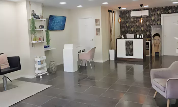 Limpieza facial con opción a tratamientos adicionales para 1 persona