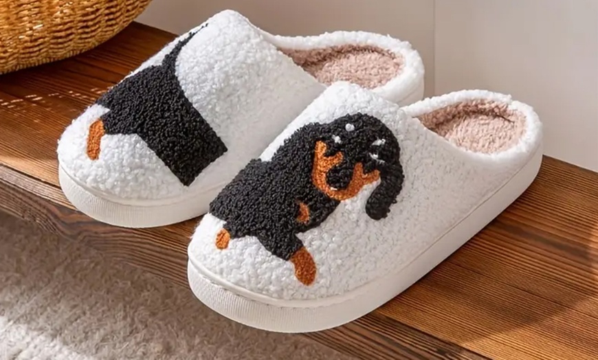 Image 11: Cartoon Animals Print Slippers 