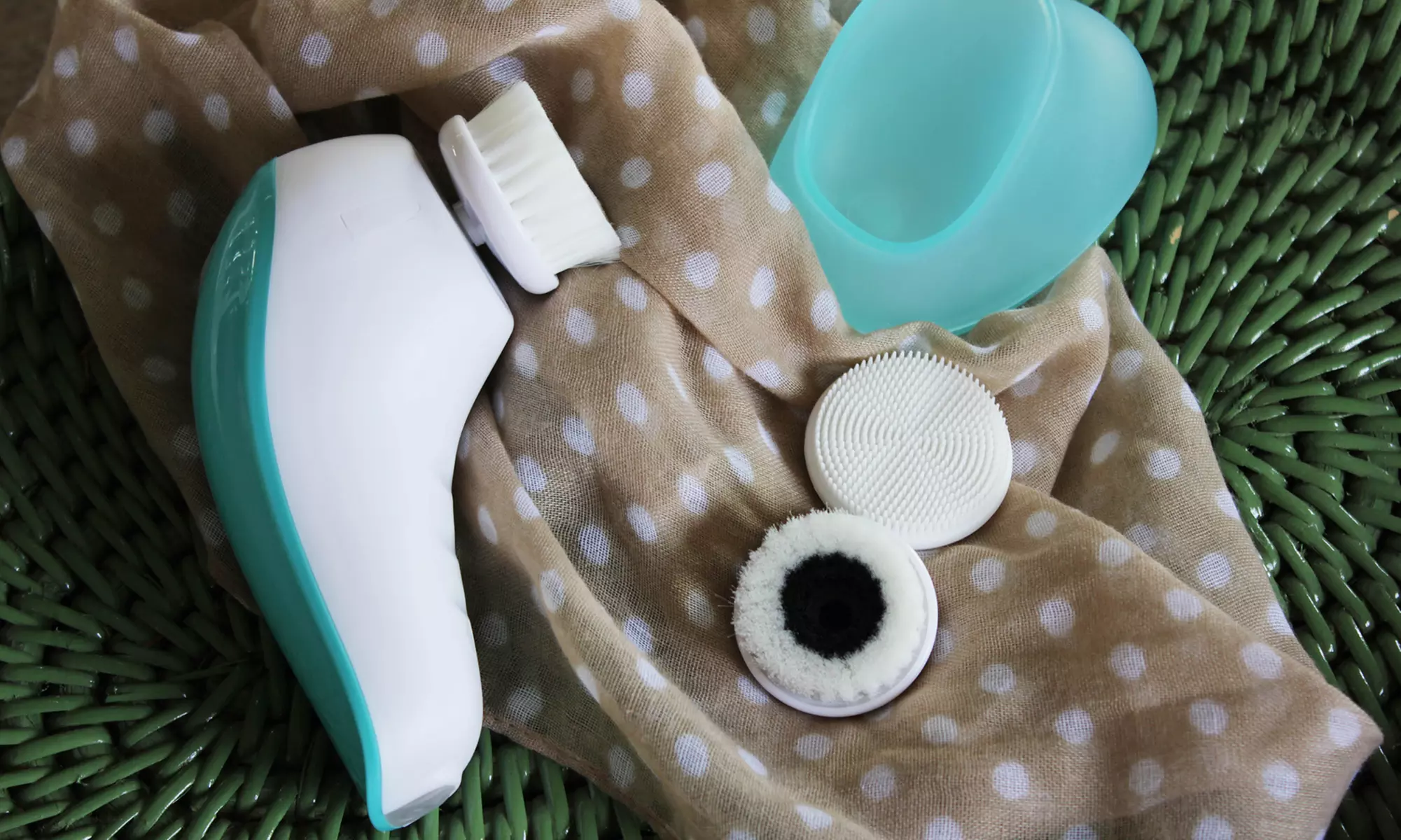Mini Pro 360 Facial Cleansing Brush - Second Medium