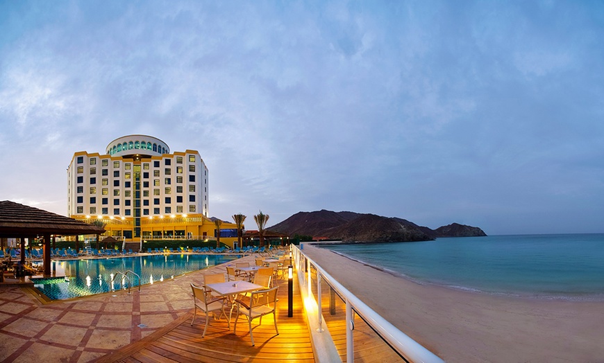 Image 8: 4* Khor Fakkan Resort Stay