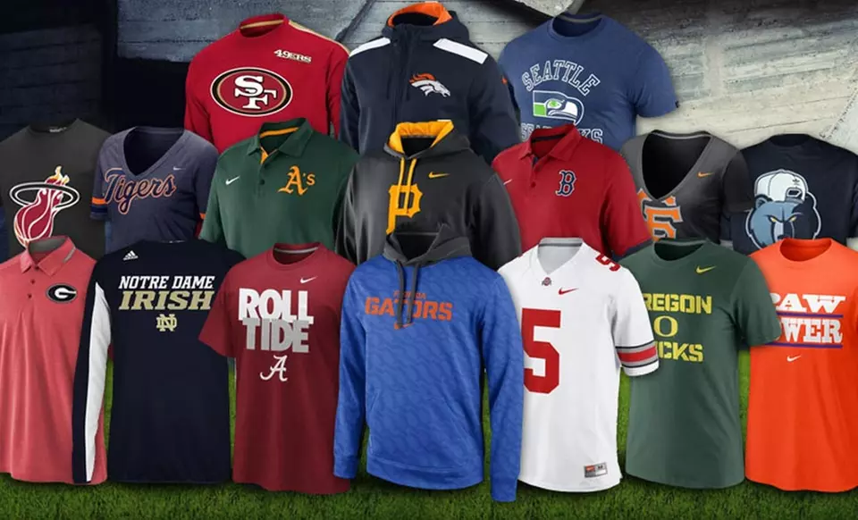$15 for $25 Worth of Licensed Sports Apparel and Gifts from Fanatics - Primary Image