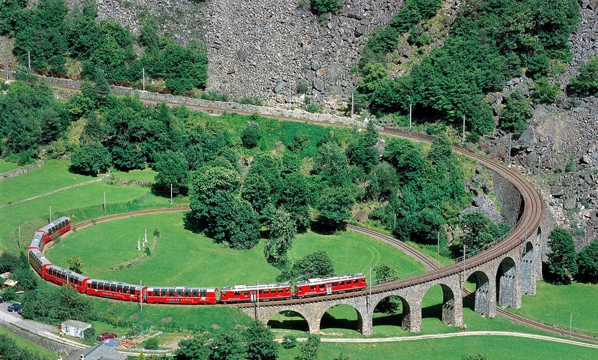 Image 2: Biglietto Trenino Rosso Tirano/Saint Moritz o Saint Moritz/Tirano