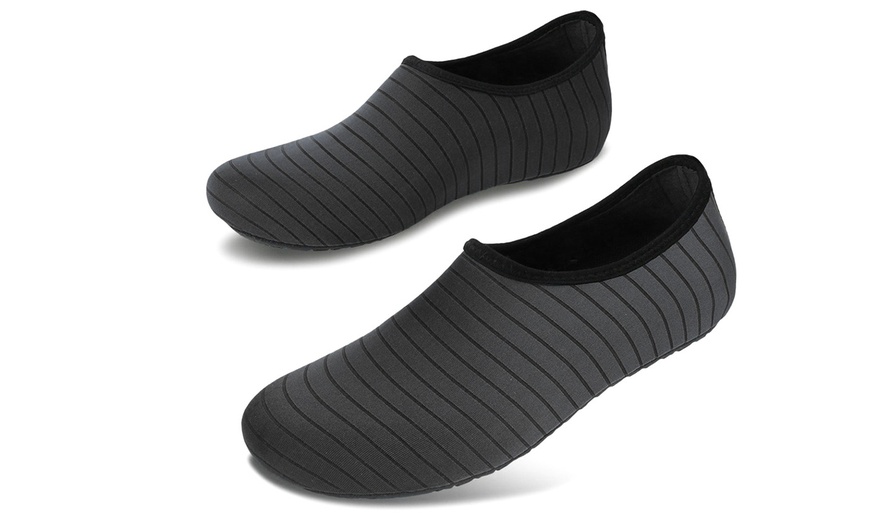 Image 11: Beach Water Shoes Barefoot Quick-Dry Aqua Socks for Swim Surf Yoga Exercise