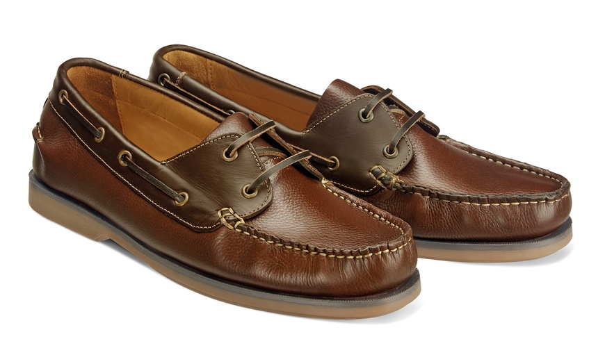 Image 3: Classic Deck Shoes