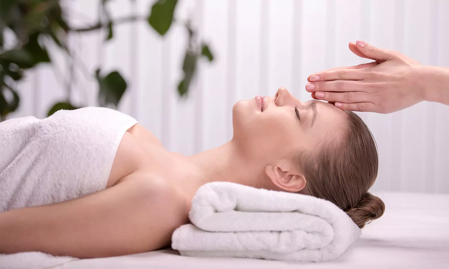 Relax with a 60-Minute Deluxe Scalp Therapy or Relaxation Massage for One or Couple (Up to 50% Off) - Primary Image