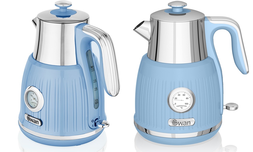 Image 16: Swan Kettle and Toaster Set