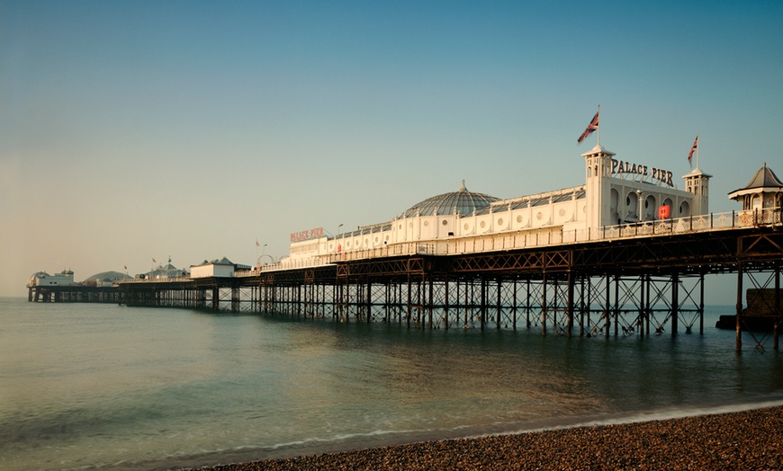 Image 3: Seafront Hotel in Brighton