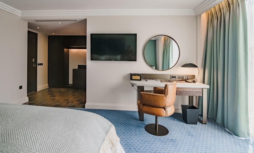 Image 11: Cambridgeshire: Deluxe Double Room or Executive King Room w/ Breakfast