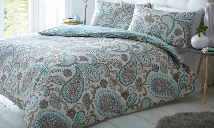 Image 1: Paisley Duvet Cover Set