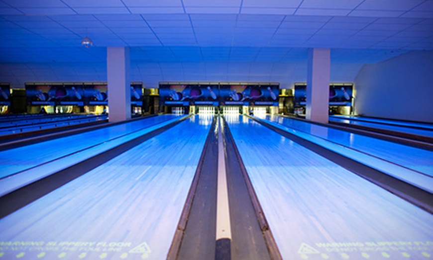 Image 2: Bowling With Food