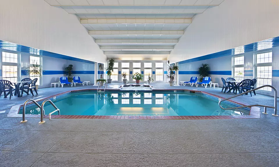 Stay at 2.5-Star Chincoteague Island Hotel in Virginia, with Dates into March - Primary Image