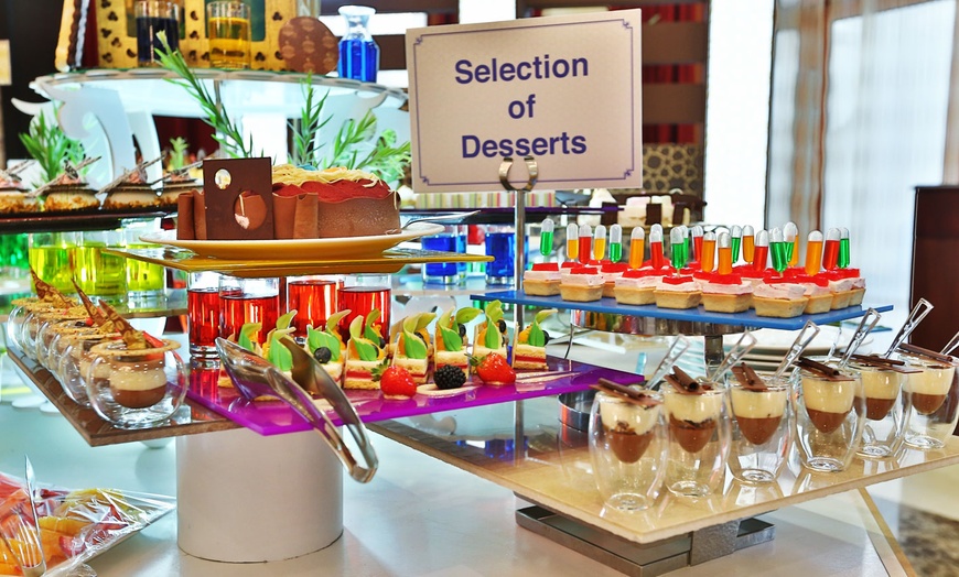 Image 3: Iftar Buffet with Drinks at Abu Dhabi Country Club 
