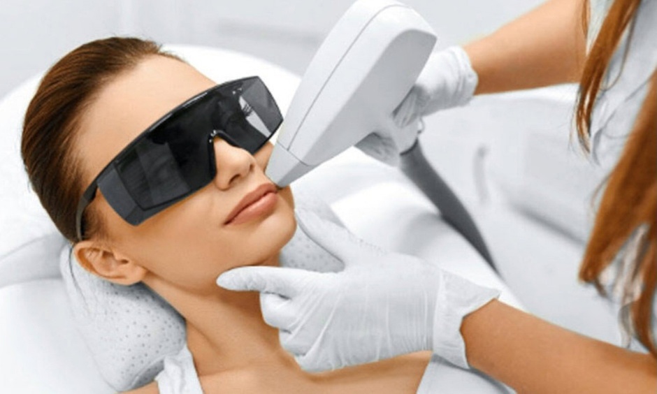 Laser Skin-Tightening Treatment at Floradale Aesthetics