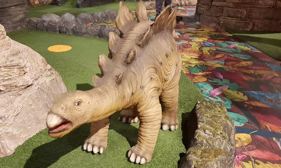 Up to 44% Off on Golf - Indoor at Amazonia