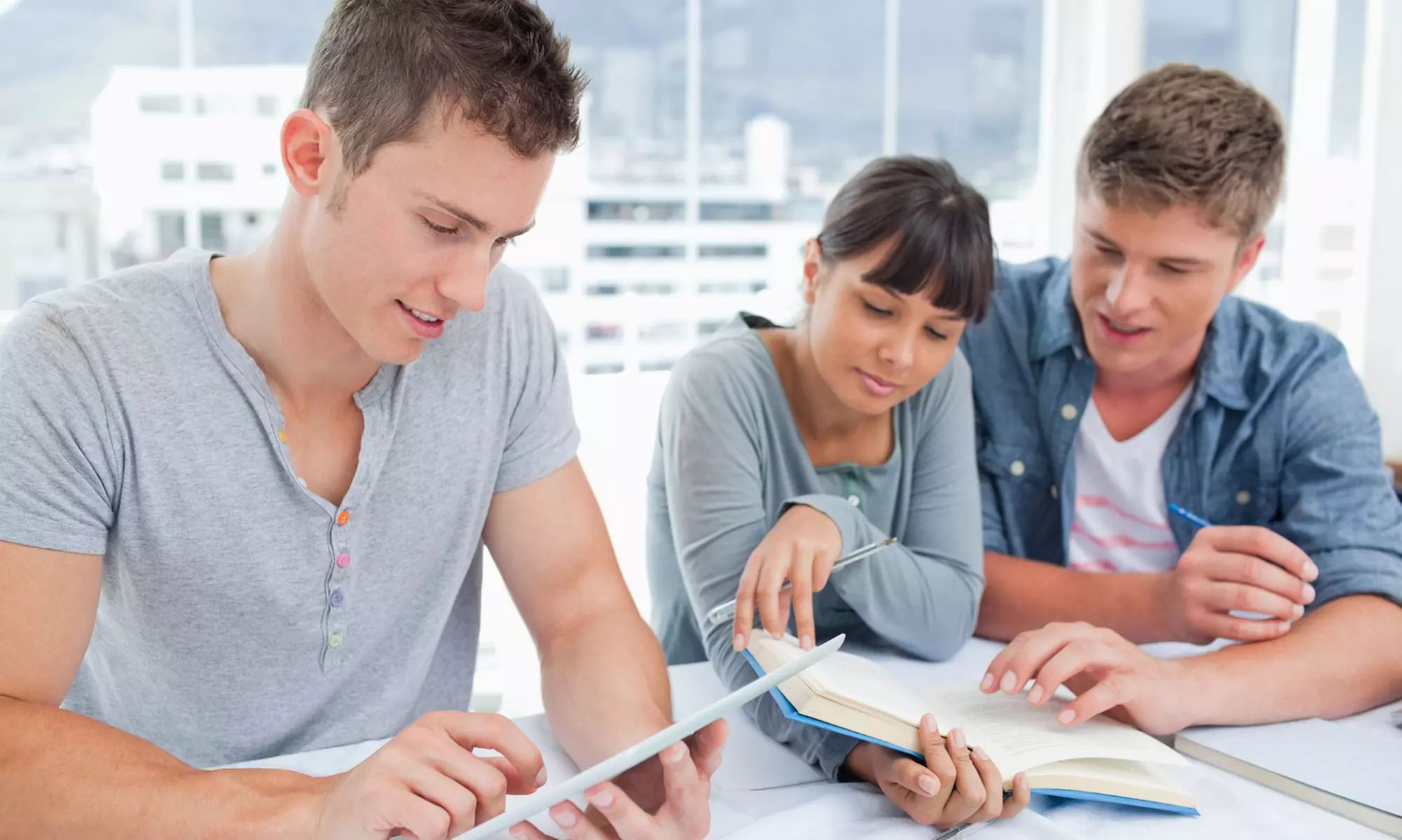28% Off Language Course - English - Primary Image