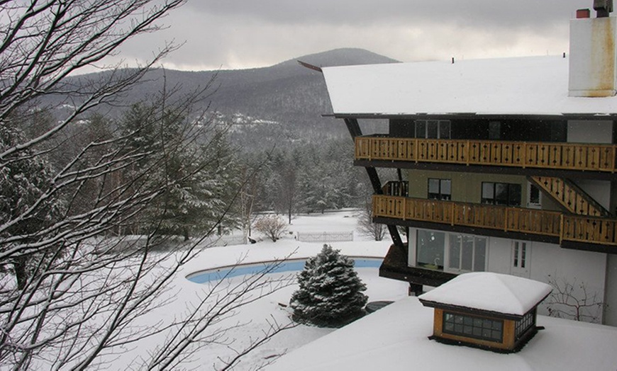 Image 2: 2-Night Stay in Stowe, Vermont