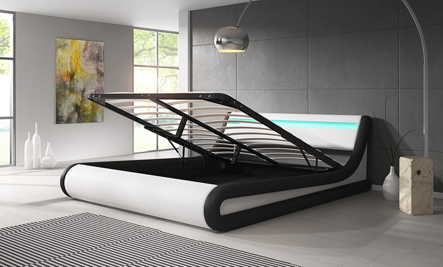 Image 6: Cama doble con canapé