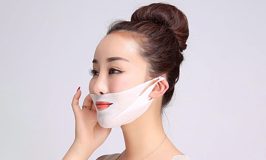 Image 5: V-Line Moisturising Face Mask