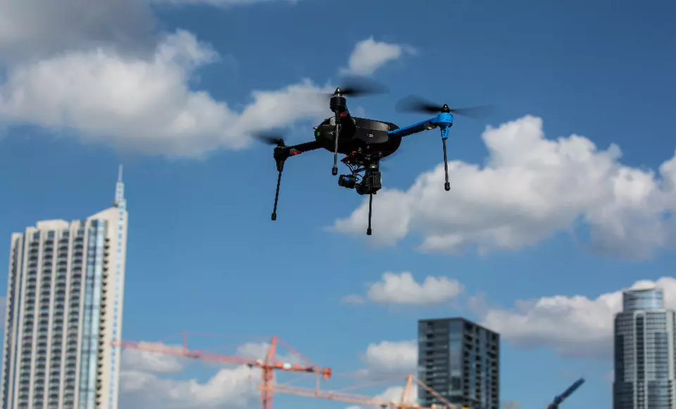 3D Robotics IRIS+ Multicopter 915MHz Ready-to-Fly Drone - Primary Image