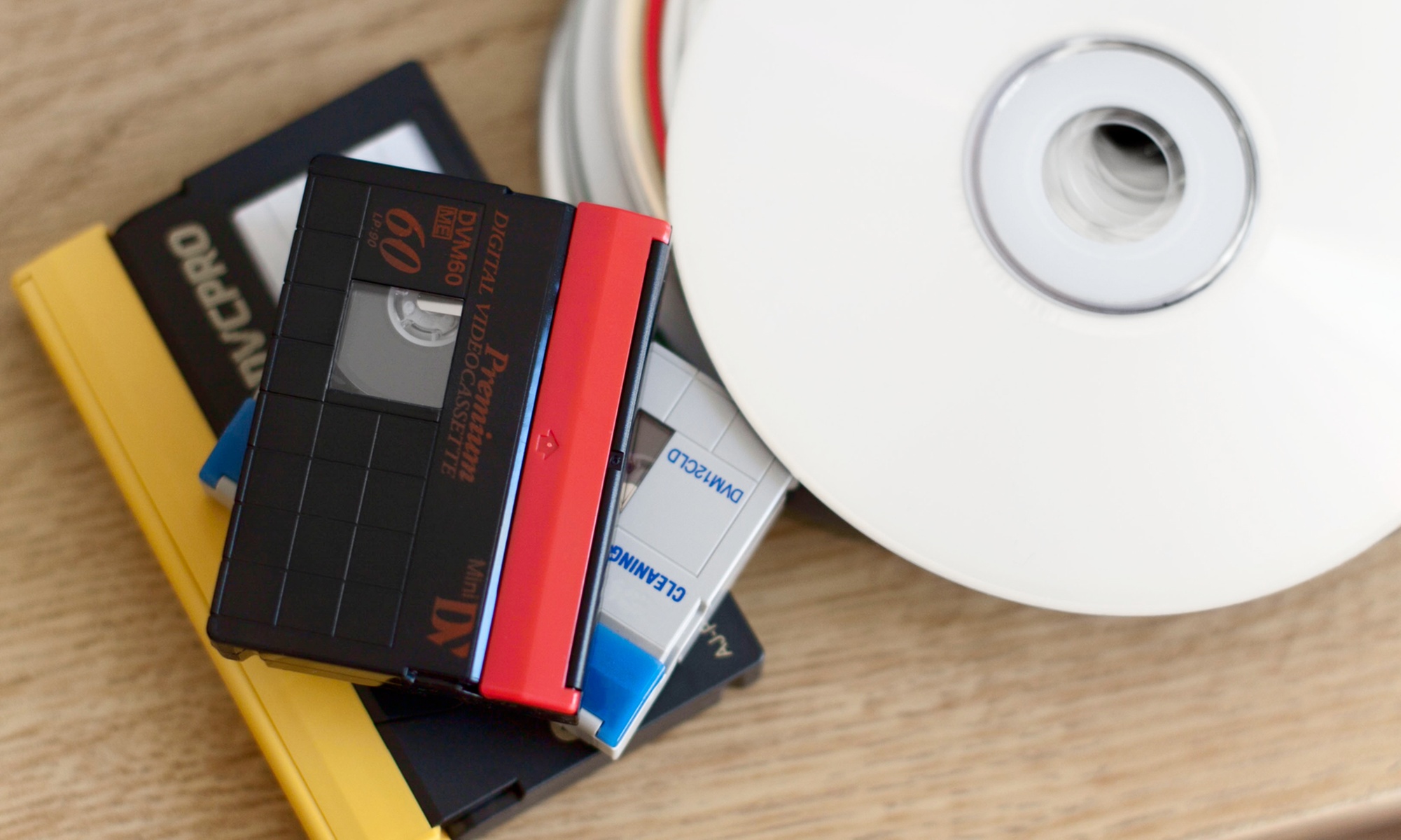 Transfer 60 min 8mm film to Blu-Ray or 120 min VHS to DVD