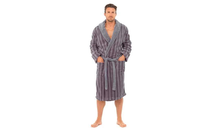 Image 16: Men's Fleece Dressing Gowns