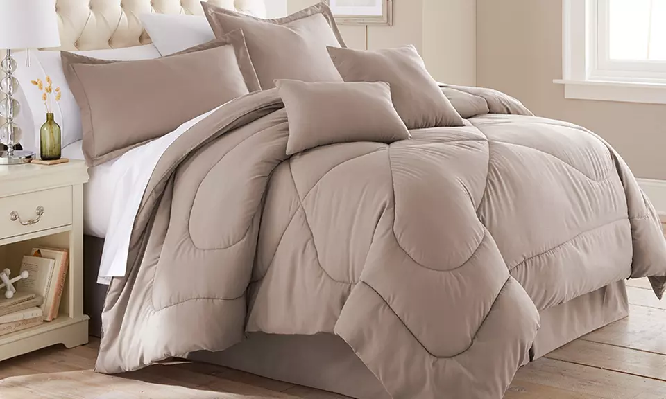 Hotel New York 6-Piece Down Alternative Comforter Set - Primary Image
