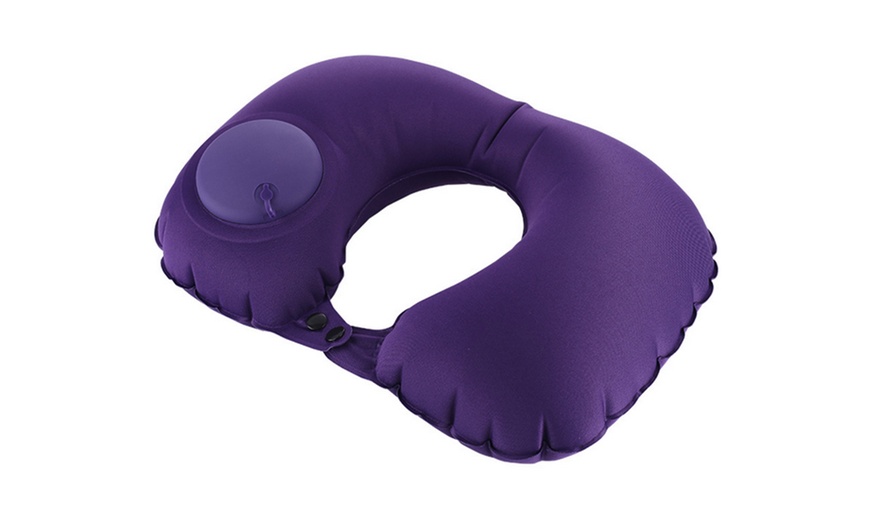 Image 3: Inflatable Travel U-Shaped Pillow