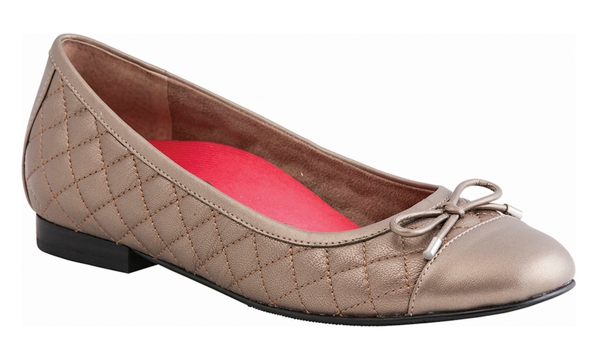 Image 8: Scholl Orthaheel Shoes