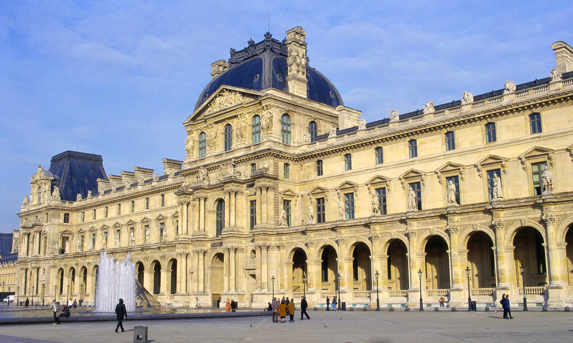 ✈ Escapada a París con crucero en el Sena y vuelos I/V