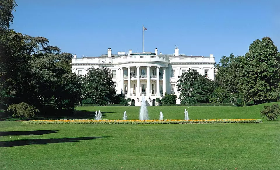 6-Day AirCruise of US East Coast and Ontario with Private Flights, Hotels, and Meals from Mauiva AirCruise - Second Medium