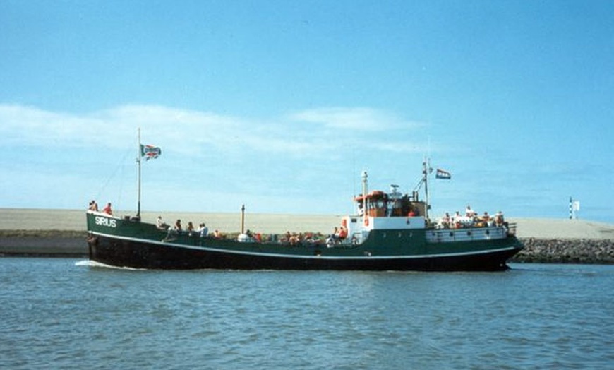 Image 3: Sportvissen op de zee