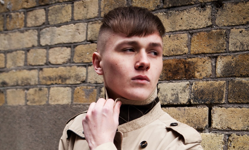 Image 2: Gentlemen's Haircut With a Beer 