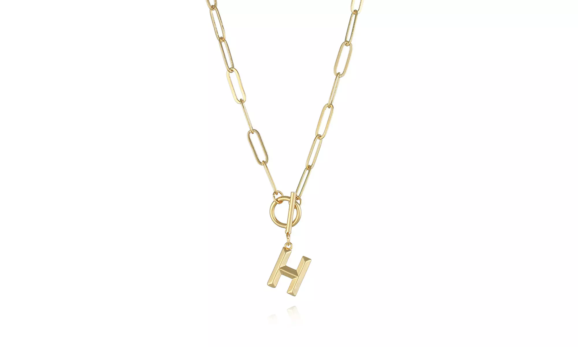 Collier avec pendentif initiale