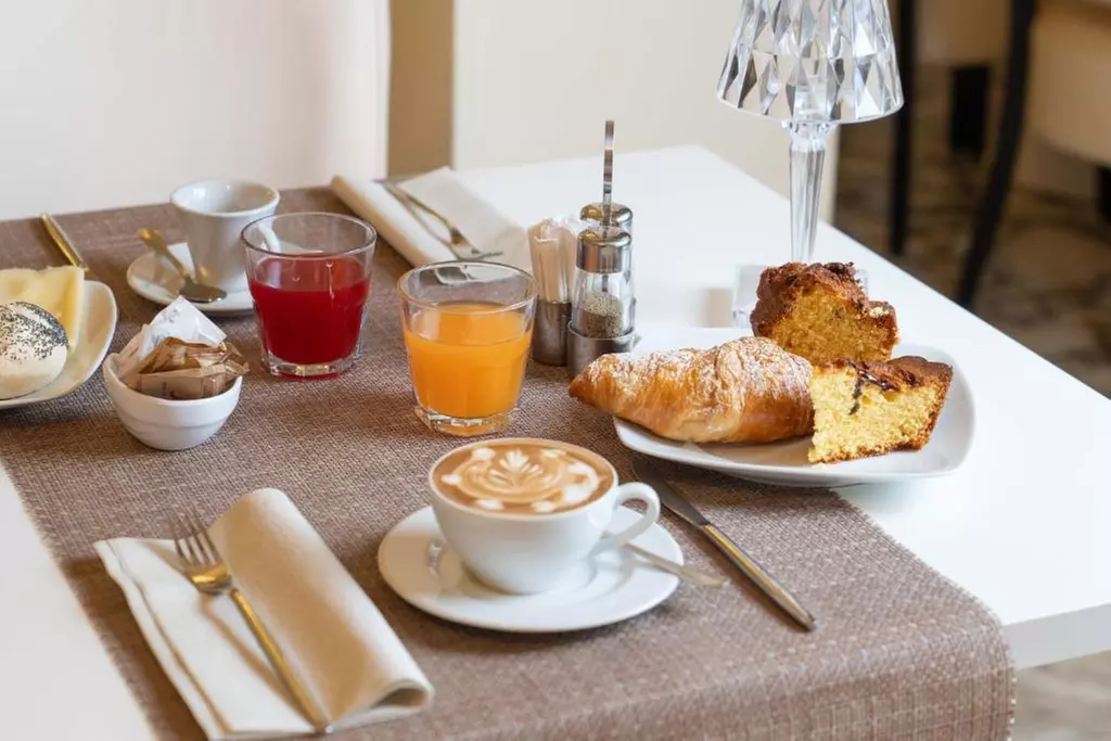 Montecatini Terme: Doppel- oder Zweibettzimmer mit Frühstück