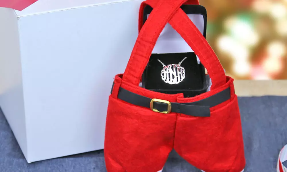 Customized Gifts for Her from Monogram Online (Up to 55% Off). - Second Medium