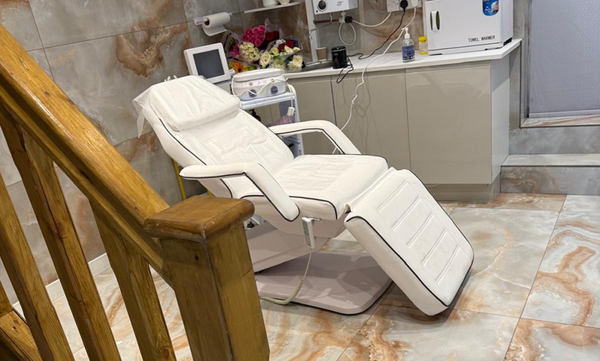 Image 5: Up to 35% Off on Massage - Full Body at Lush Beauty N Spa