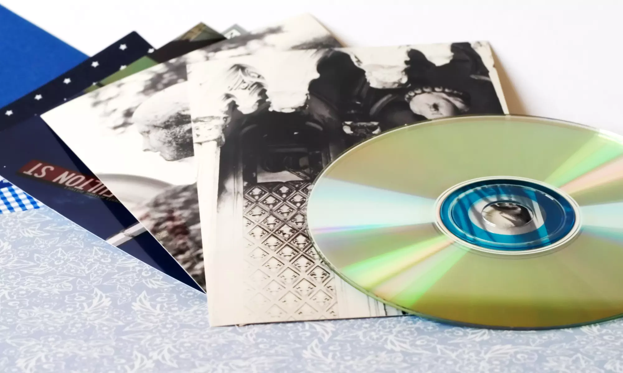 C$12 for 100 Photo Scans at Rapid Photo Toronto (C$99 Value) - Primary Image
