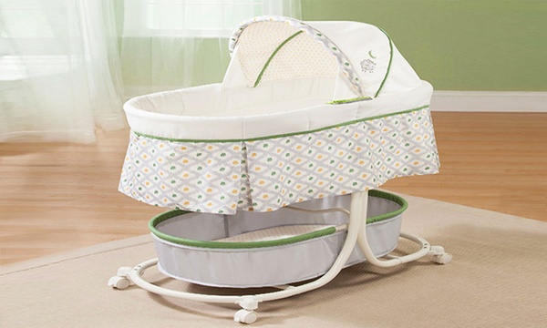 Bassinet shop with motion