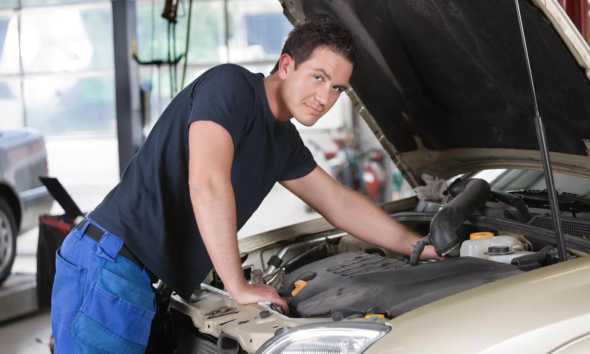 Kompleksowy przegląd auta od 39 zł w Japanmoto w Gdyni - Primary Image