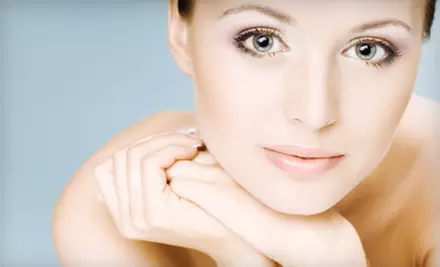 Neck and Décolleté Mask, Deep-Pore-Cleansing Facial, or Lunch-Time Face-Lift Facial at Perfect Skin Studio  - Primary Image