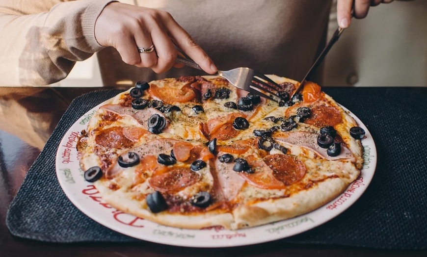 Image 1: Bella Italia: geniet van een 2-gangenmenu in hartje Rotterdam 