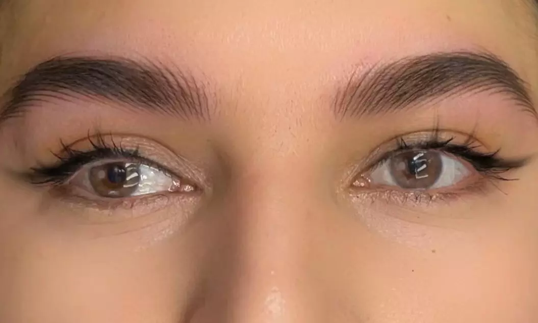 Microblading für die Augenbrauen inkl. Nachbehandlung