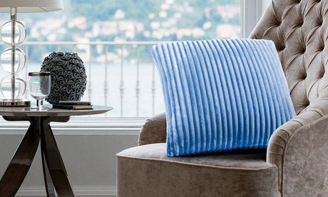 Fino a 4 cuscini arredo in ciniglia da 50 x 50 cm, disponibili in 4 colori