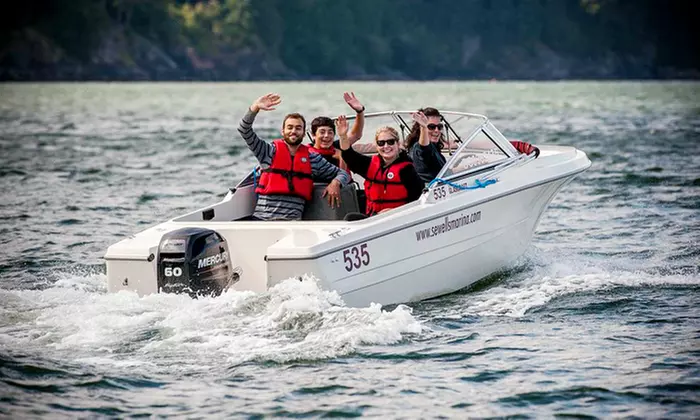 One-Hour 17-Foot-Boat Rental for Up to Six or a Sea Safari Tour for One (Up to 50% Off)  - Primary Image