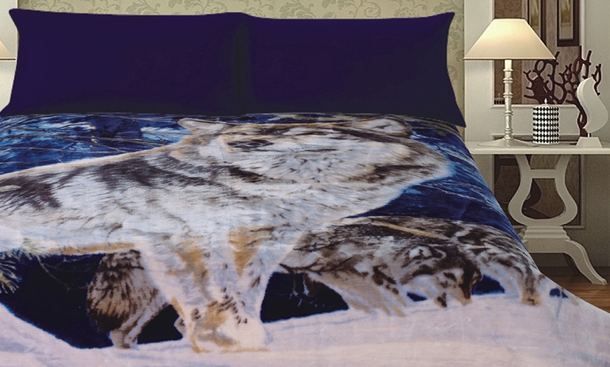 Image 7: Animal-Print Faux Mink Blanket